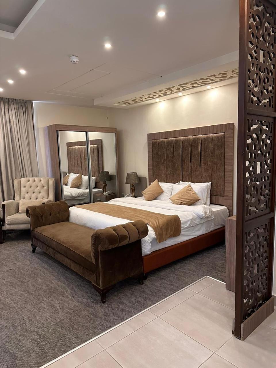 Alqimah Hotel Apartments Amman Exterior foto